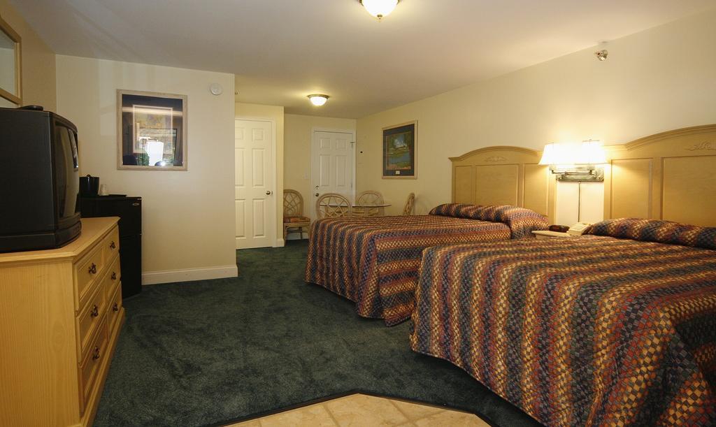 أوجونكويت Seafarer Condominium Resort الغرفة الصورة